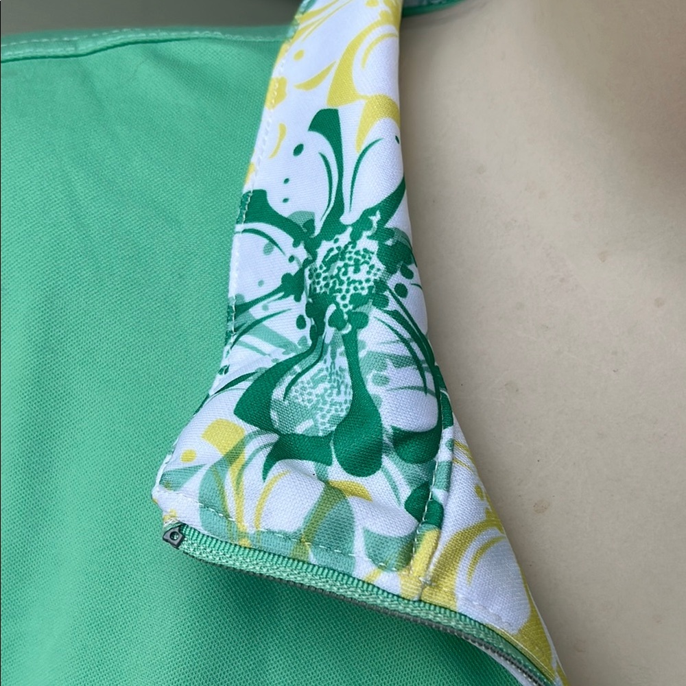 New Monterey Bay Green Short Sleeve Blouse - Picture 9 of 16